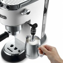 Manuelle Express-Kaffeemaschine DeLonghi EC 685.W 15 bar Weiß 1 L 1350 W