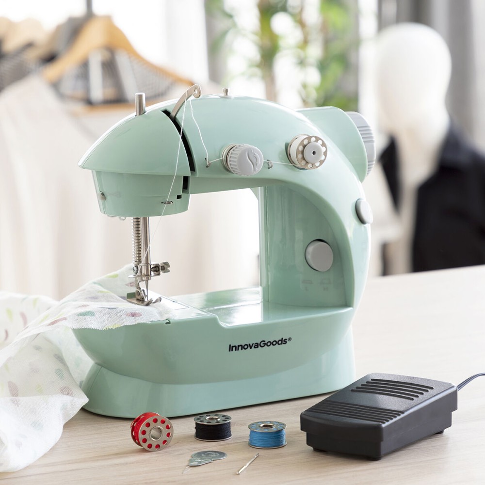 MiniPortableSewingMachinewithLED,ThreadCutterandAccessoriesSewnyInnovaGoods